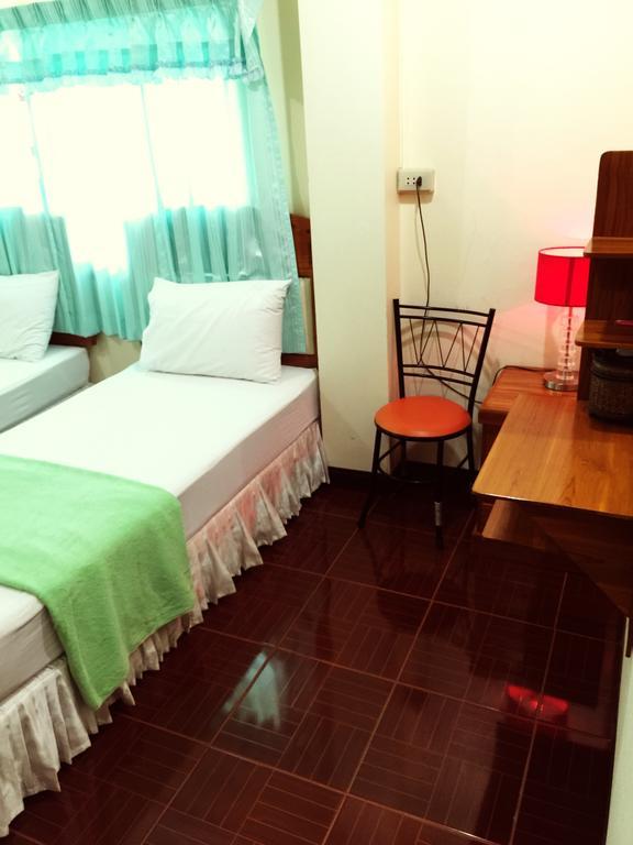 J-Safe Guesthouse Sukhothai Bagian luar foto