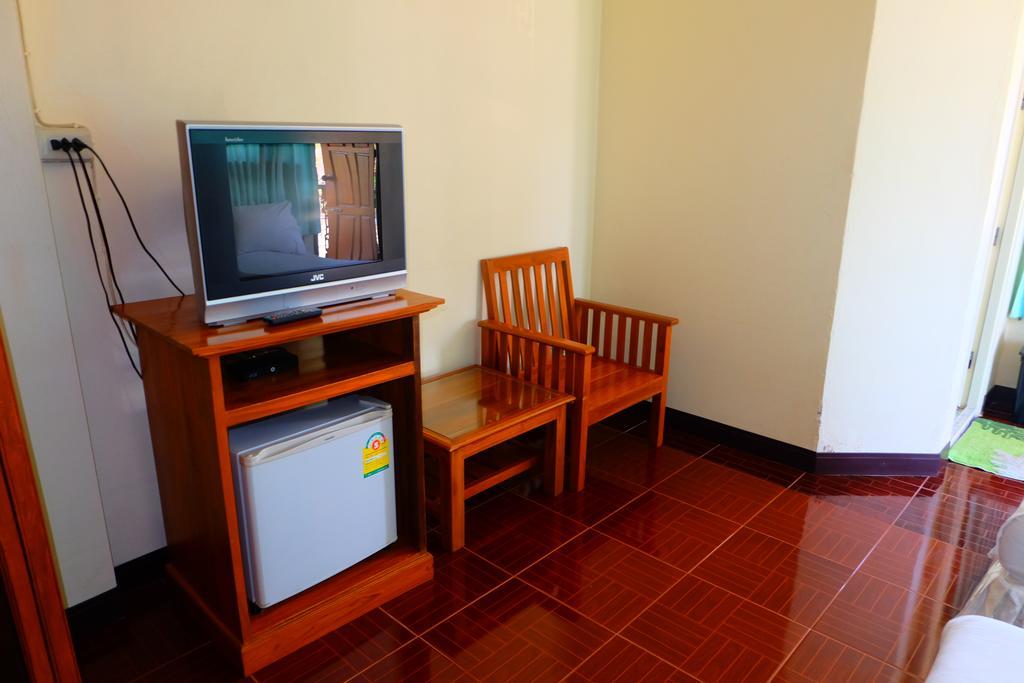 J-Safe Guesthouse Sukhothai Bagian luar foto