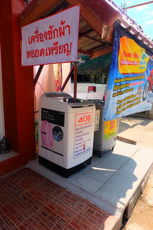 J-Safe Guesthouse Sukhothai Bagian luar foto