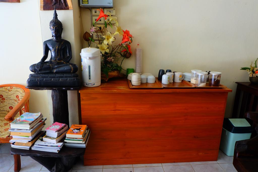 J-Safe Guesthouse Sukhothai Bagian luar foto
